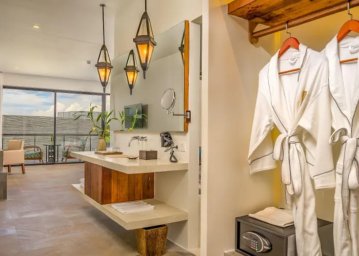 Hotel Metta & 5*